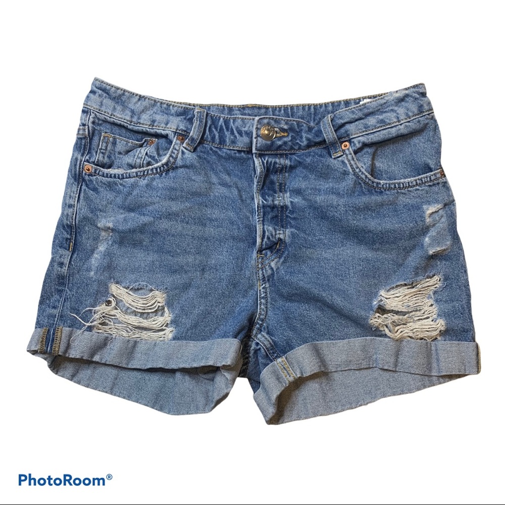 Size 27 button fly jean shorts